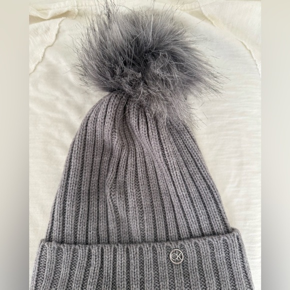 CALVIN KLEIN BEANIE TOQUE WOMEN’S ONE SIZE KNIT ACRYLIC BLEND LINED POM - Picture 5 of 8